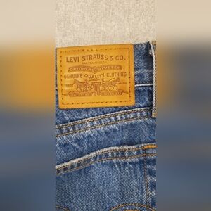 Levi's Wedgie Jean Size 25